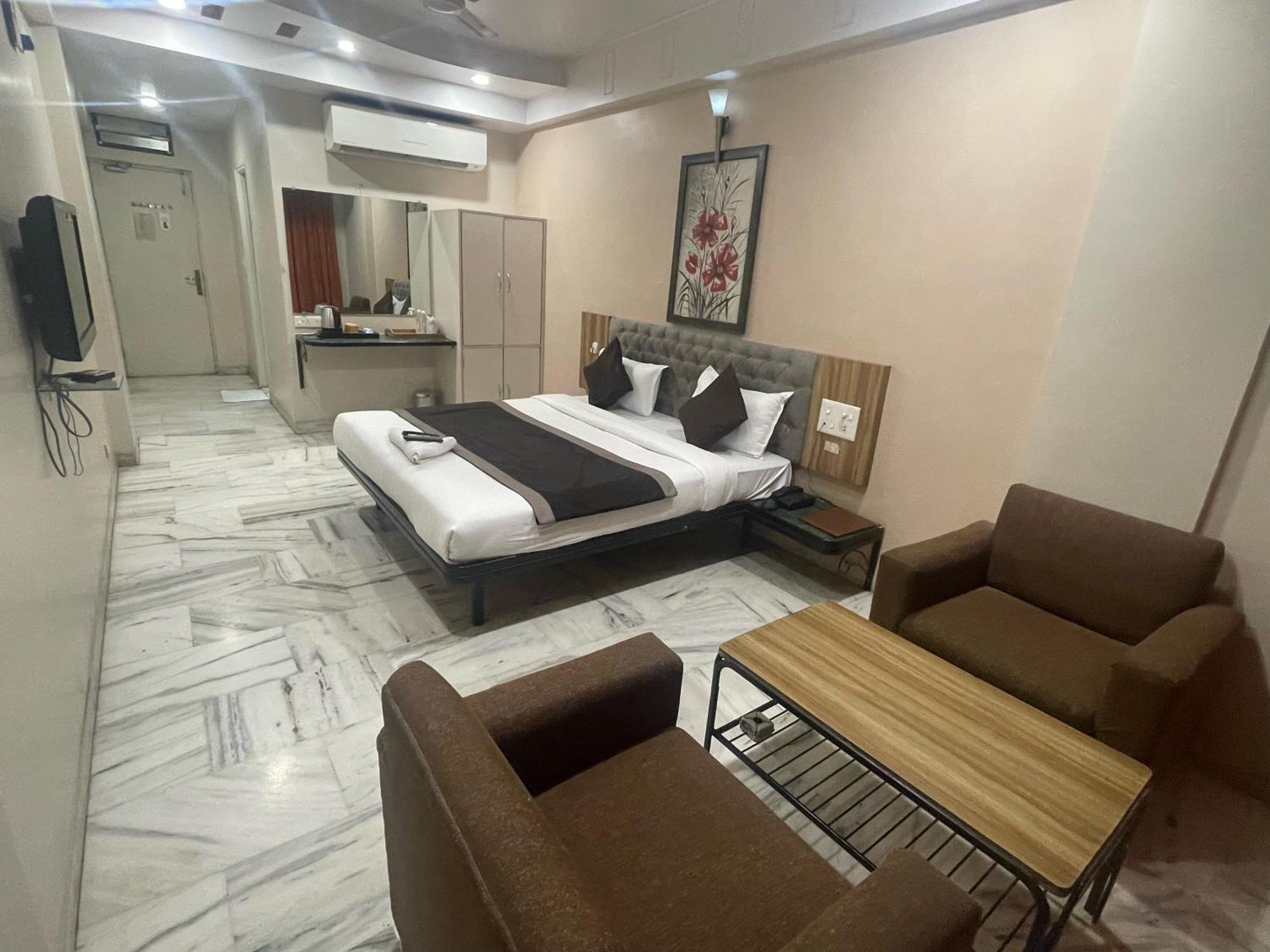 Hotel Vrandavan ناغبور المظهر الخارجي الصورة